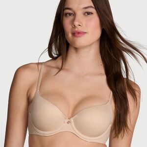 Victoria's Secret Body by Victoria Lightly Lined Demi Bra
